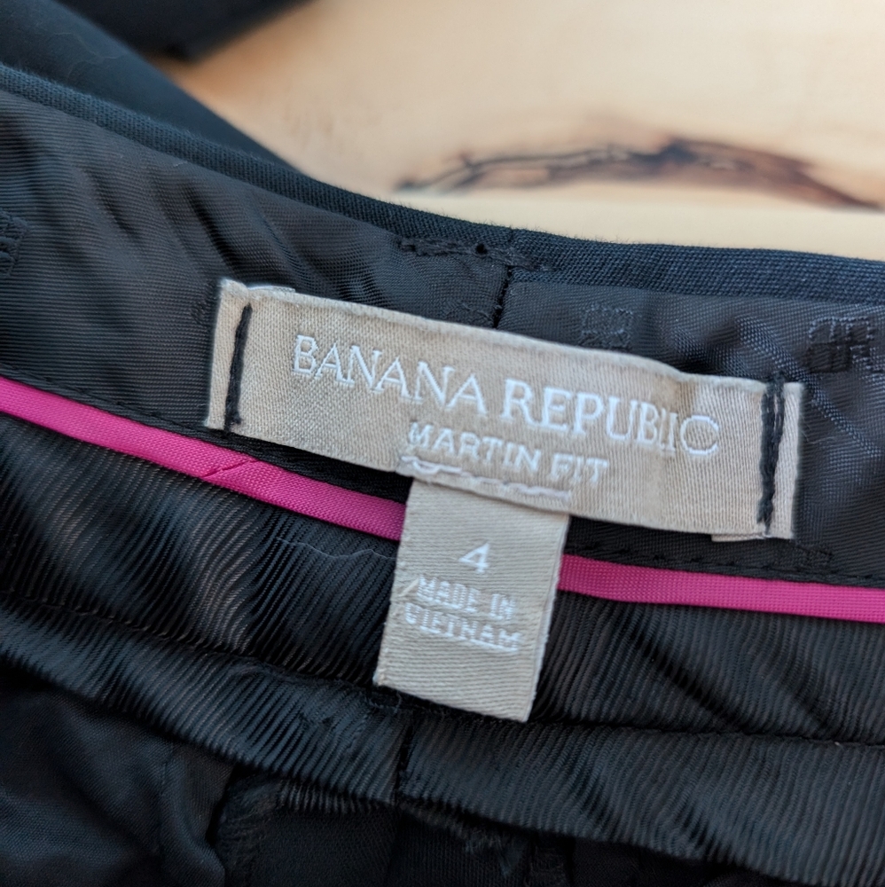 Banana Republic, black pant